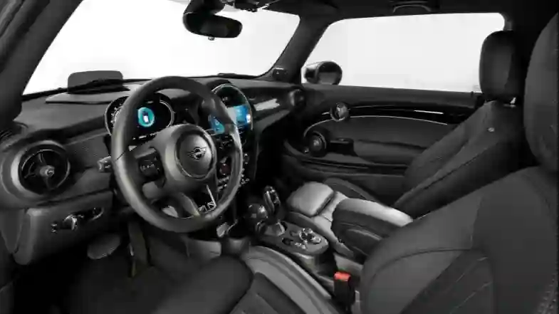 MINI обновляет модели для европейского рынка